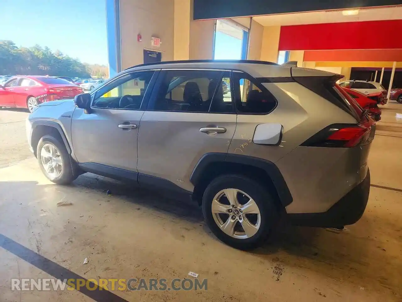 2 Photograph of a damaged car 4T3L6RFV9MU021188 TOYOTA RAV4 2021
