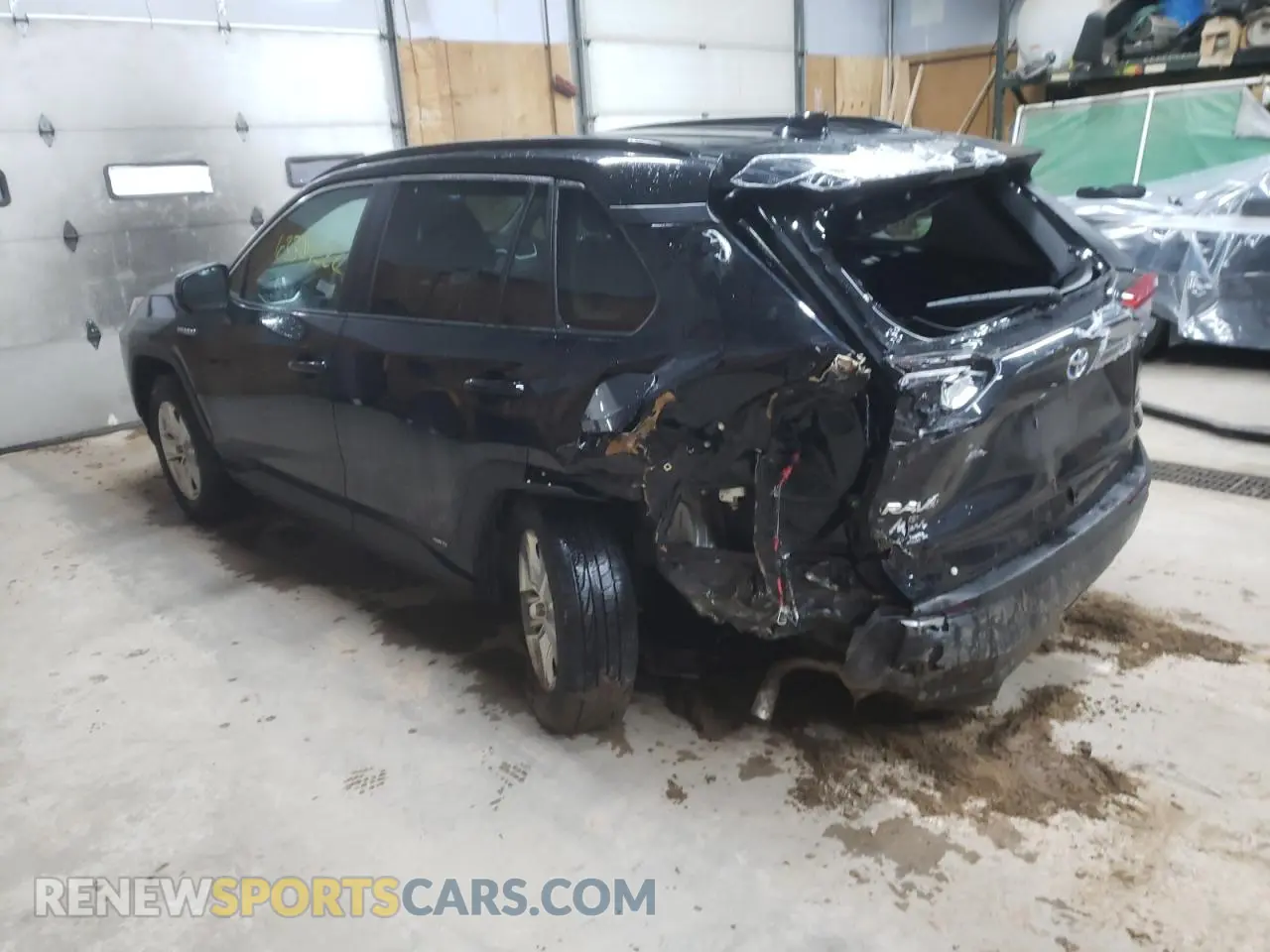 2 Photograph of a damaged car 4T3L6RFV9MU026066 TOYOTA RAV4 2021