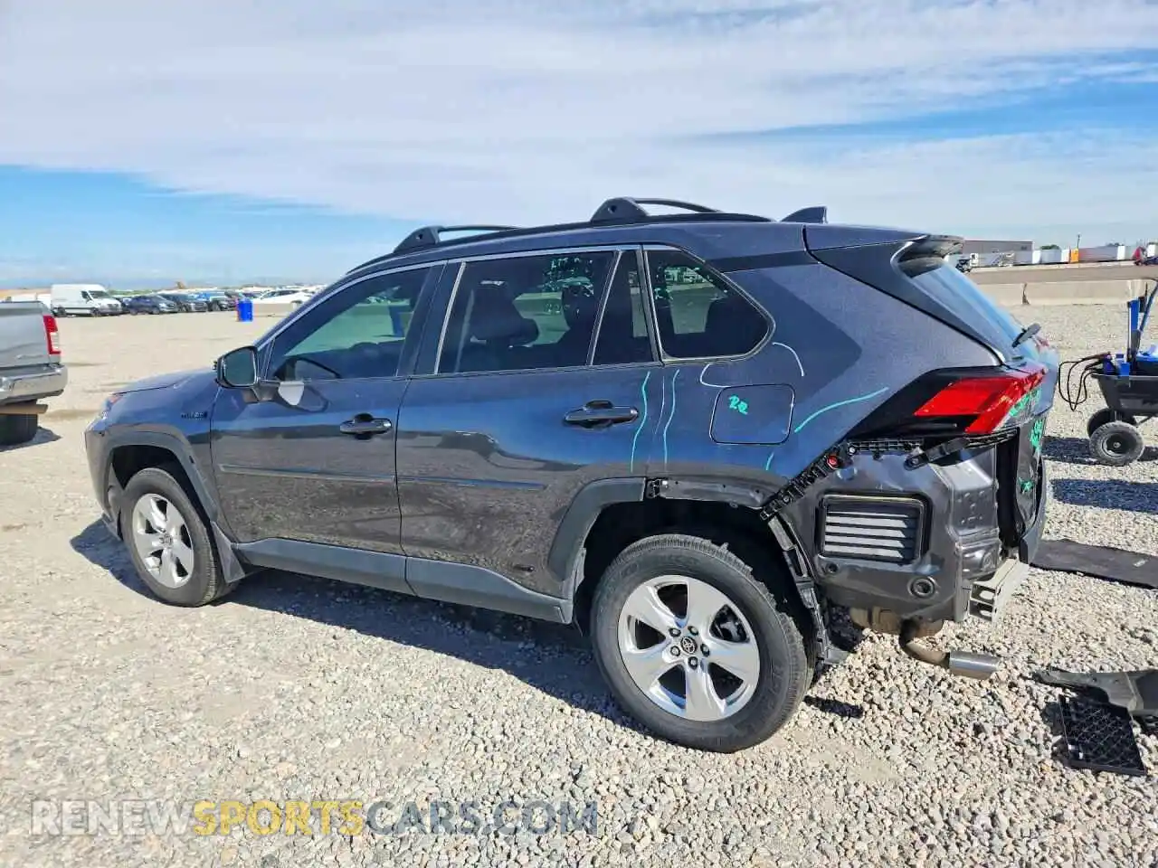 2 Photograph of a damaged car 4T3LWRFV1MU035800 TOYOTA RAV4 2021
