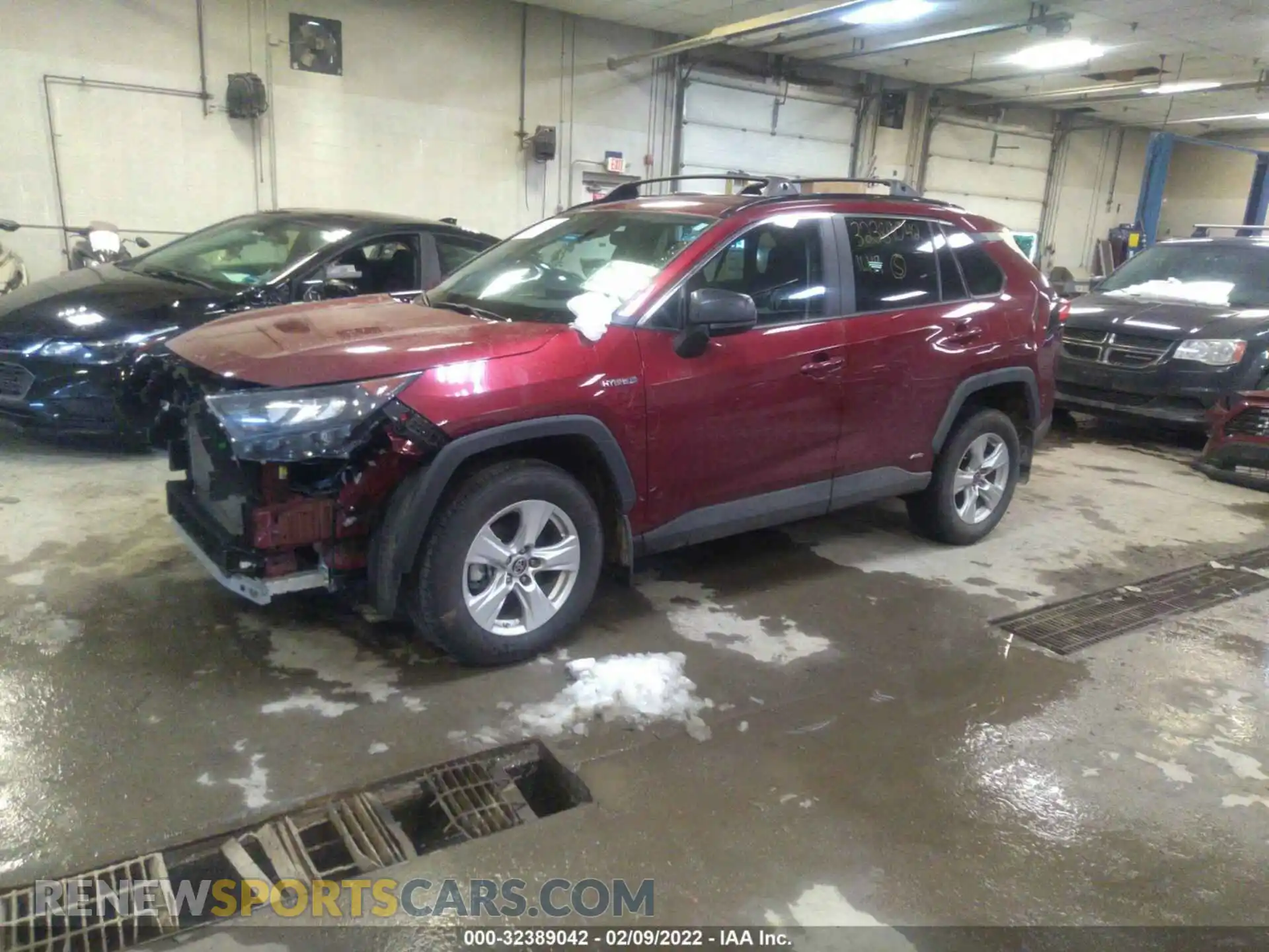 2 Photograph of a damaged car 4T3LWRFV2MU018956 TOYOTA RAV4 2021