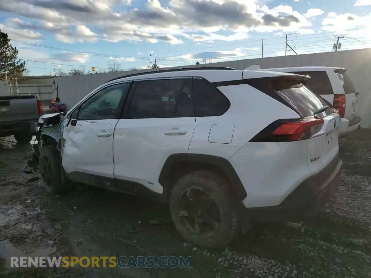 2 fotografías del automóvil dañado 4T3LWRFV4MU044491 TOYOTA RAV4 2021