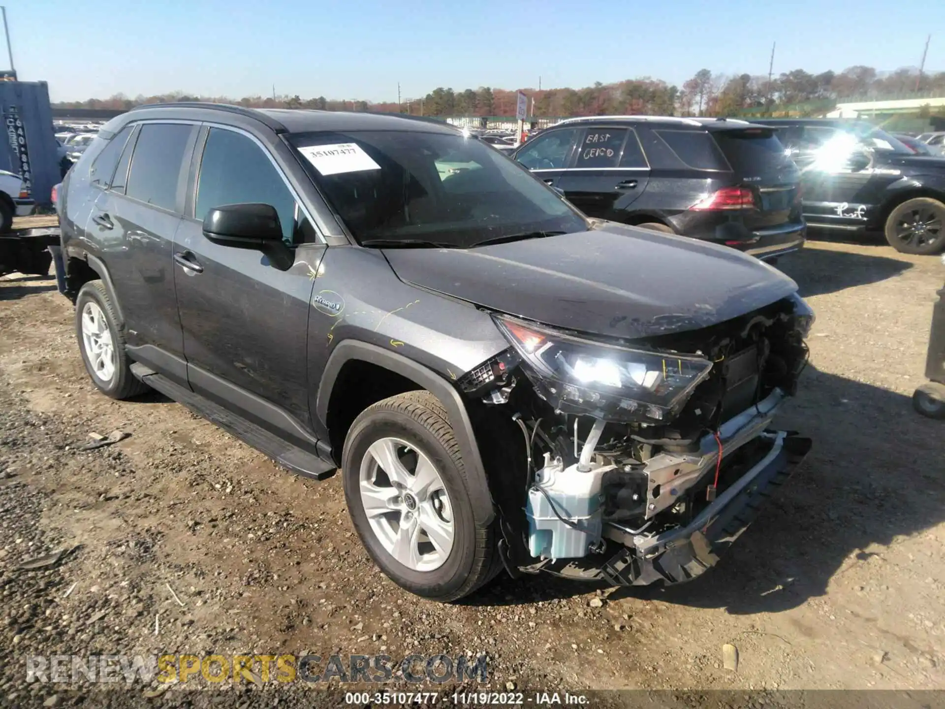 1 Photograph of a damaged car 4T3LWRFV8MU014362 TOYOTA RAV4 2021