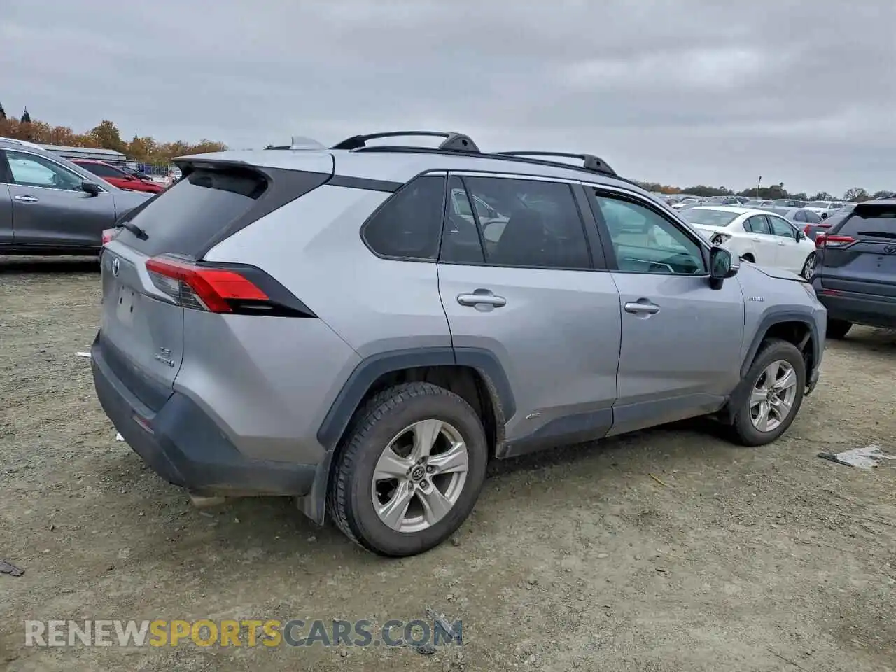 3 Photograph of a damaged car 4T3M6RFV3MU017237 TOYOTA RAV4 2021