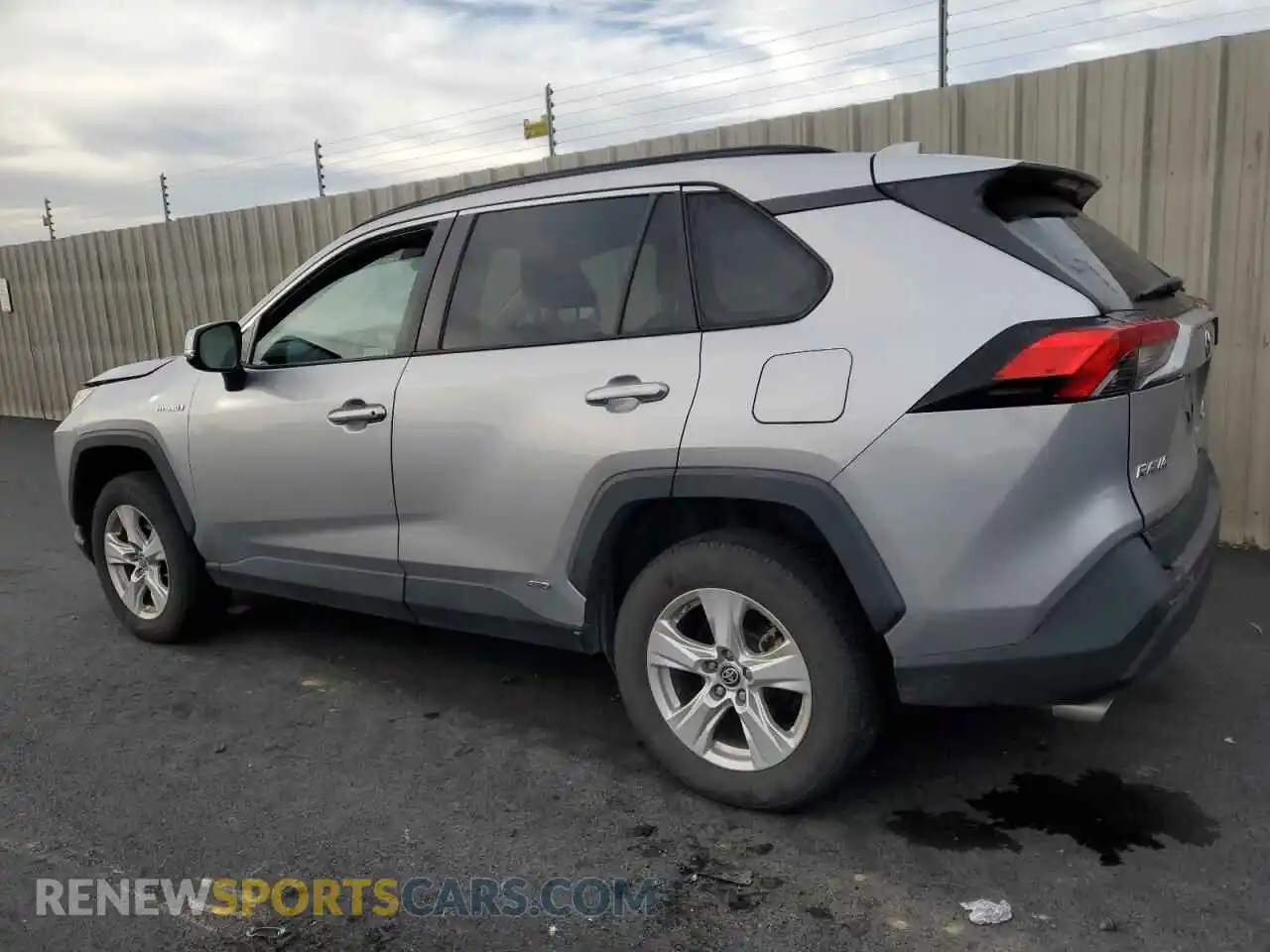 2 Photograph of a damaged car 4T3MWRFV0MU025893 TOYOTA RAV4 2021