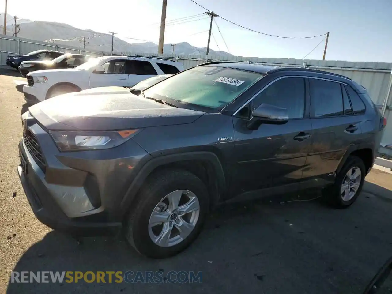 1 Photograph of a damaged car 4T3MWRFV2MU020646 TOYOTA RAV4 2021