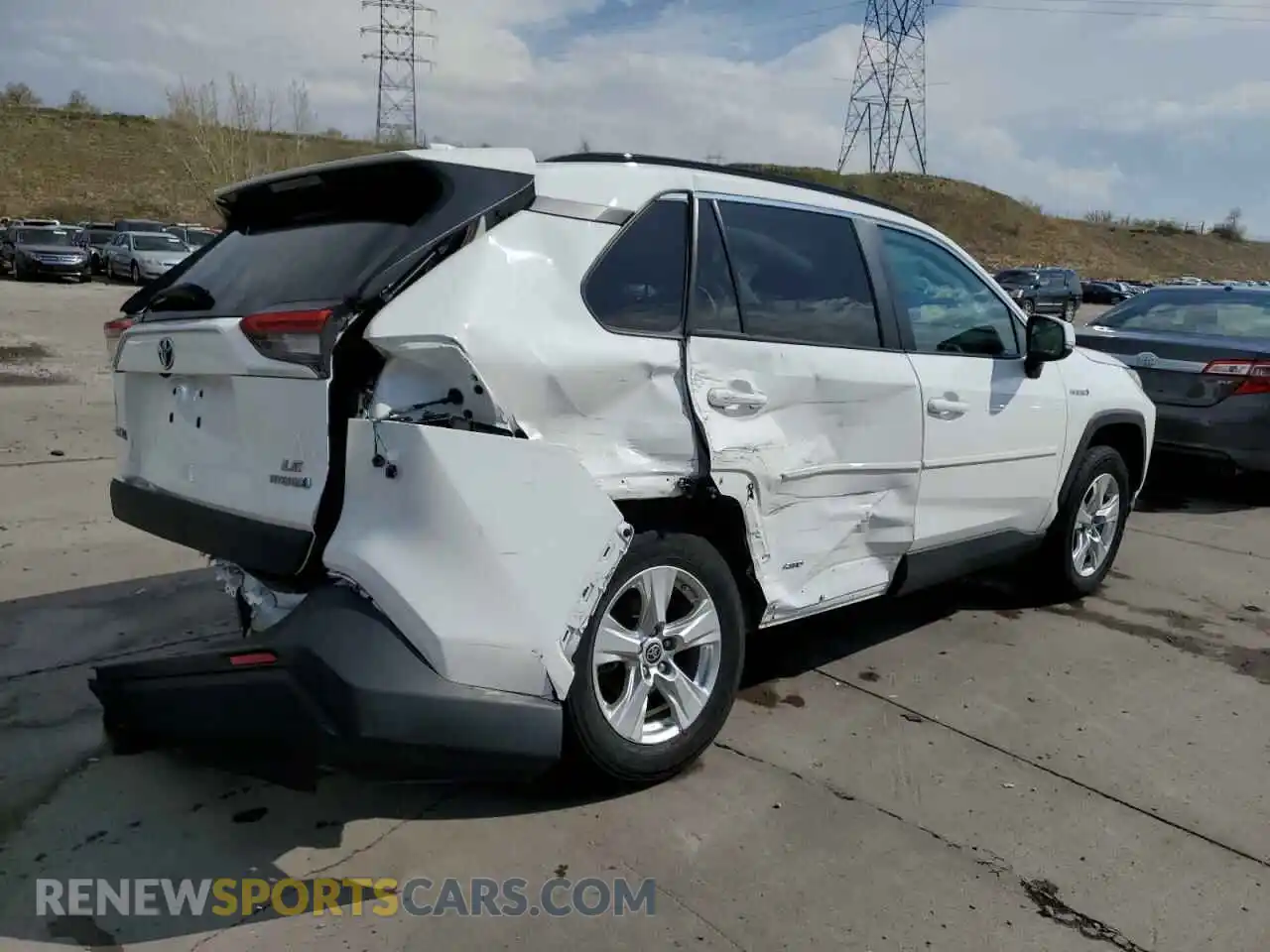 3 Photograph of a damaged car 4T3MWRFV2MU048172 TOYOTA RAV4 2021