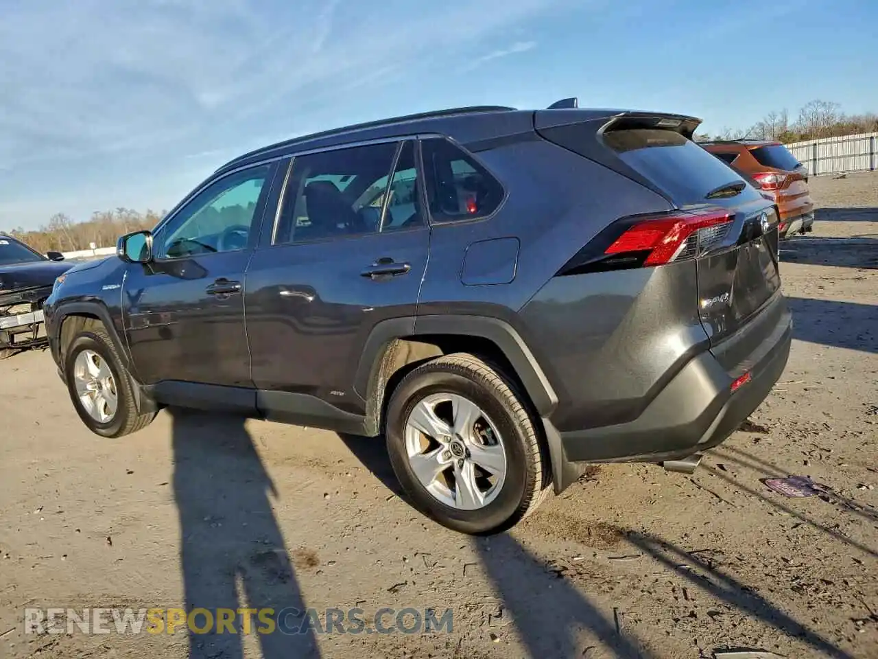 2 Photograph of a damaged car 4T3MWRFV7MU016320 TOYOTA RAV4 2021