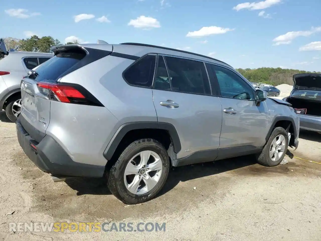 3 Photograph of a damaged car 4T3MWRFV7MU037488 TOYOTA RAV4 2021