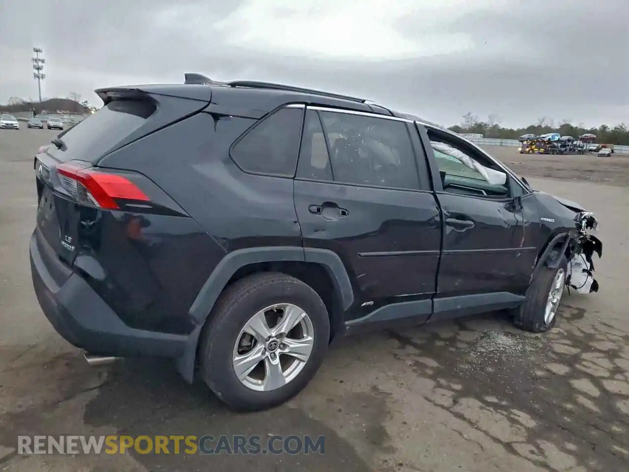3 Photograph of a damaged car 4T3MWRFV9MU026251 TOYOTA RAV4 2021
