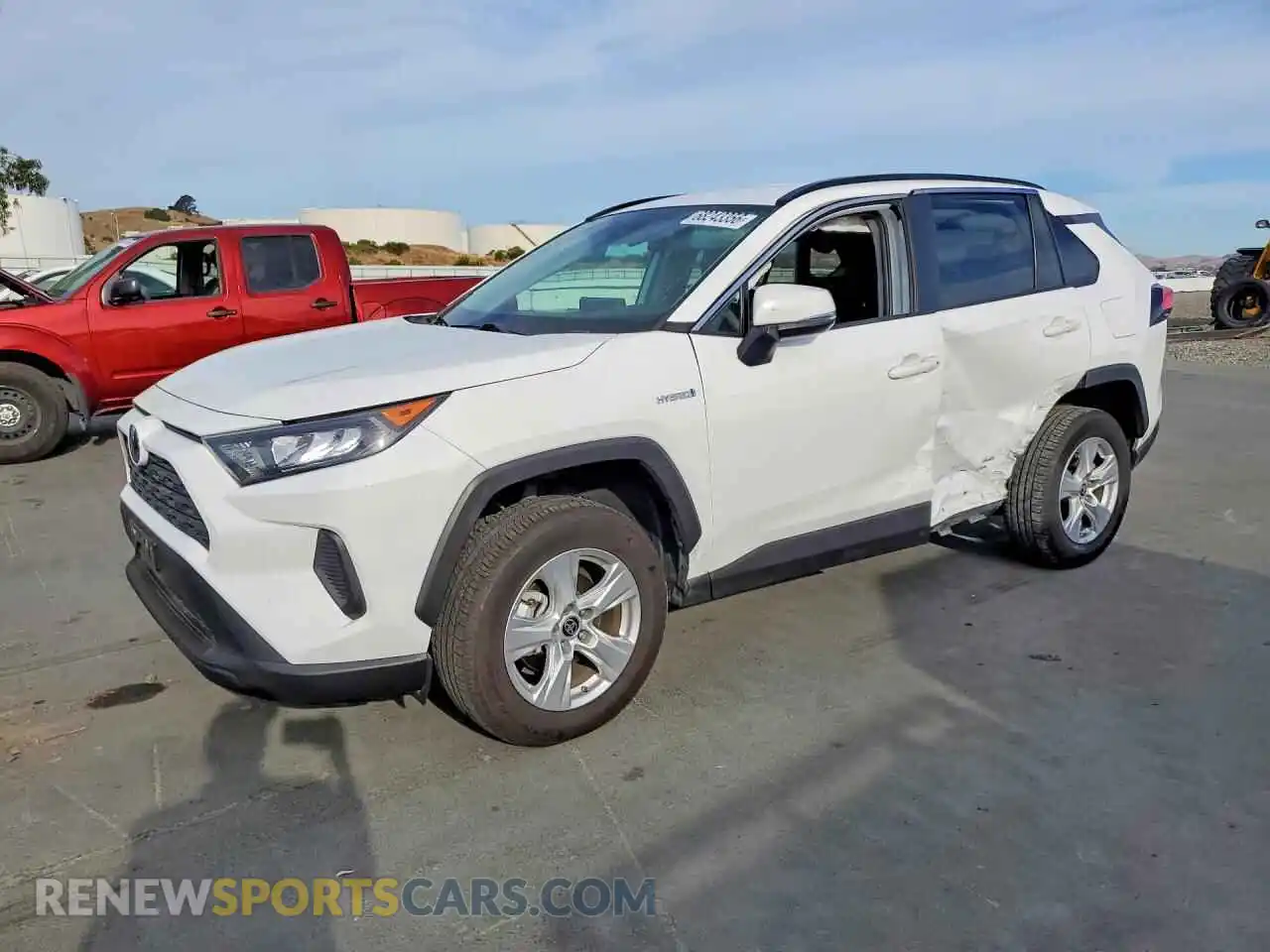 1 Photograph of a damaged car 4T3MWRFVXMU045441 TOYOTA RAV4 2021