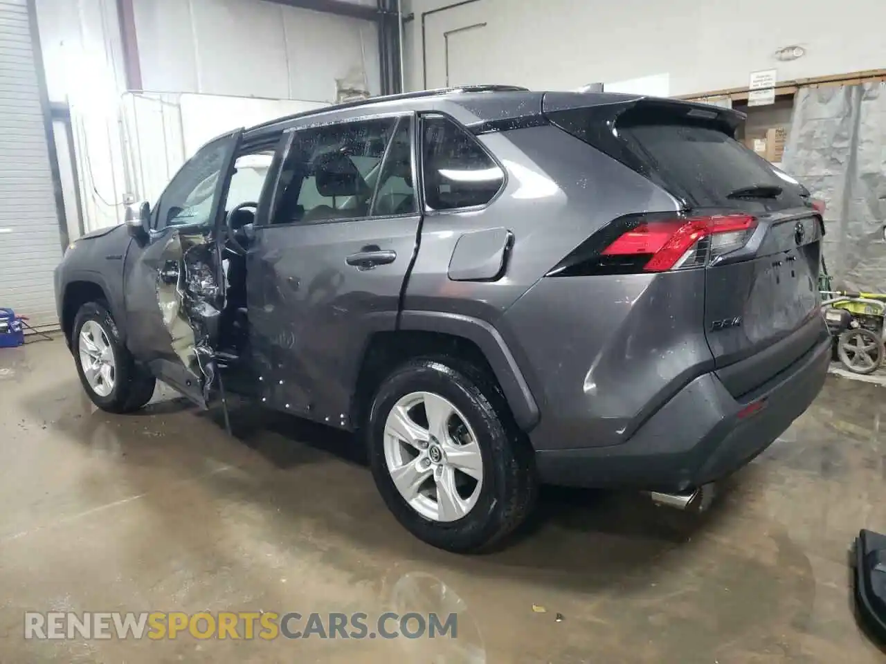 2 Photograph of a damaged car 4T3R6RFV0MU008520 TOYOTA RAV4 2021