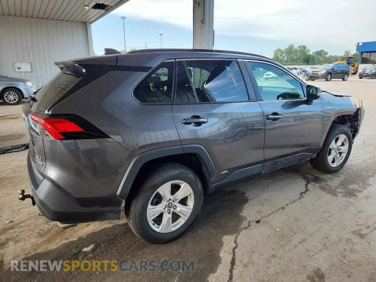 3 Photograph of a damaged car 4T3R6RFV0MU027648 TOYOTA RAV4 2021