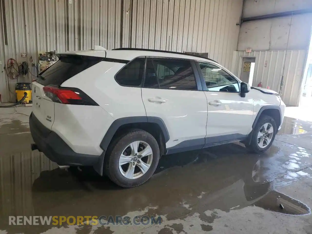 3 fotografías del automóvil dañado 4T3R6RFV1MU007635 TOYOTA RAV4 2021