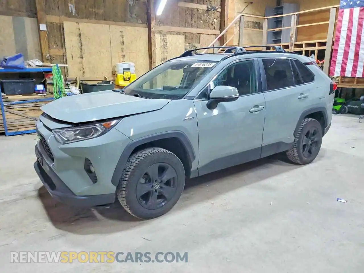 1 Photograph of a damaged car 4T3R6RFV3MU011914 TOYOTA RAV4 2021