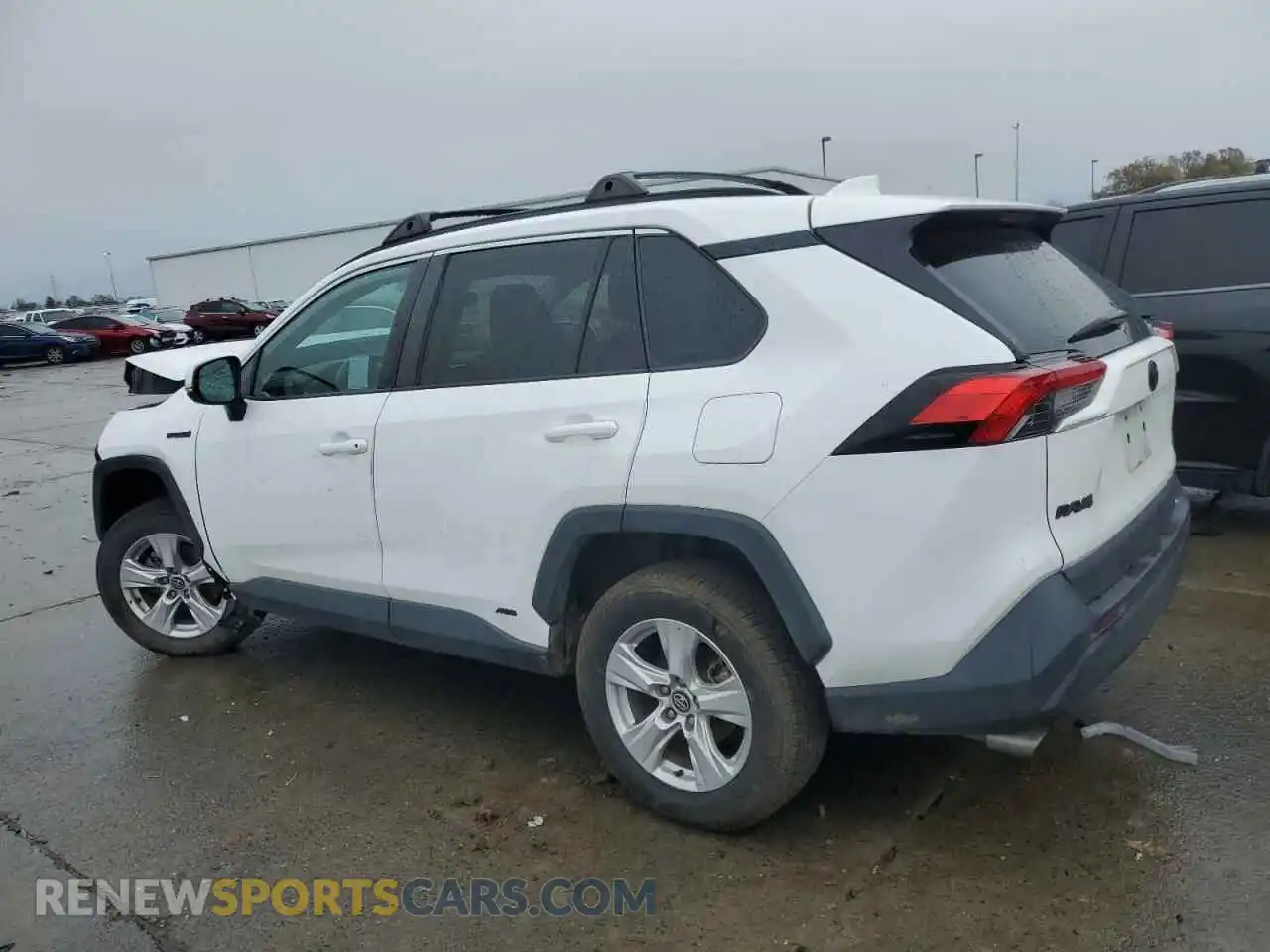 2 Photograph of a damaged car 4T3R6RFV4MU014997 TOYOTA RAV4 2021
