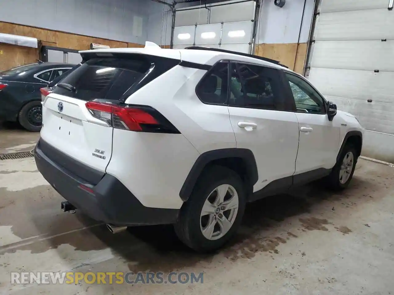 3 Photograph of a damaged car 4T3R6RFV6MU017707 TOYOTA RAV4 2021