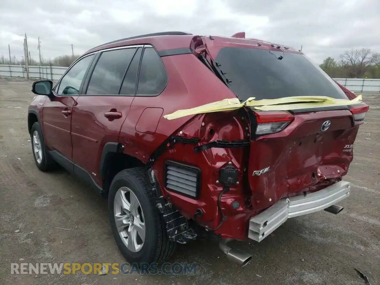 3 fotografías del automóvil dañado 4T3R6RFV8MU020060 TOYOTA RAV4 2021