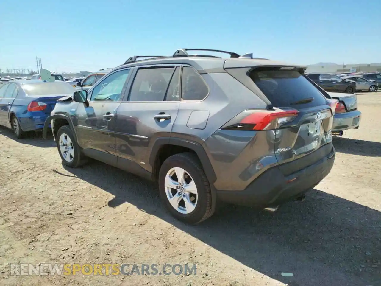 3 Photograph of a damaged car 4T3R6RFVXMU008041 TOYOTA RAV4 2021