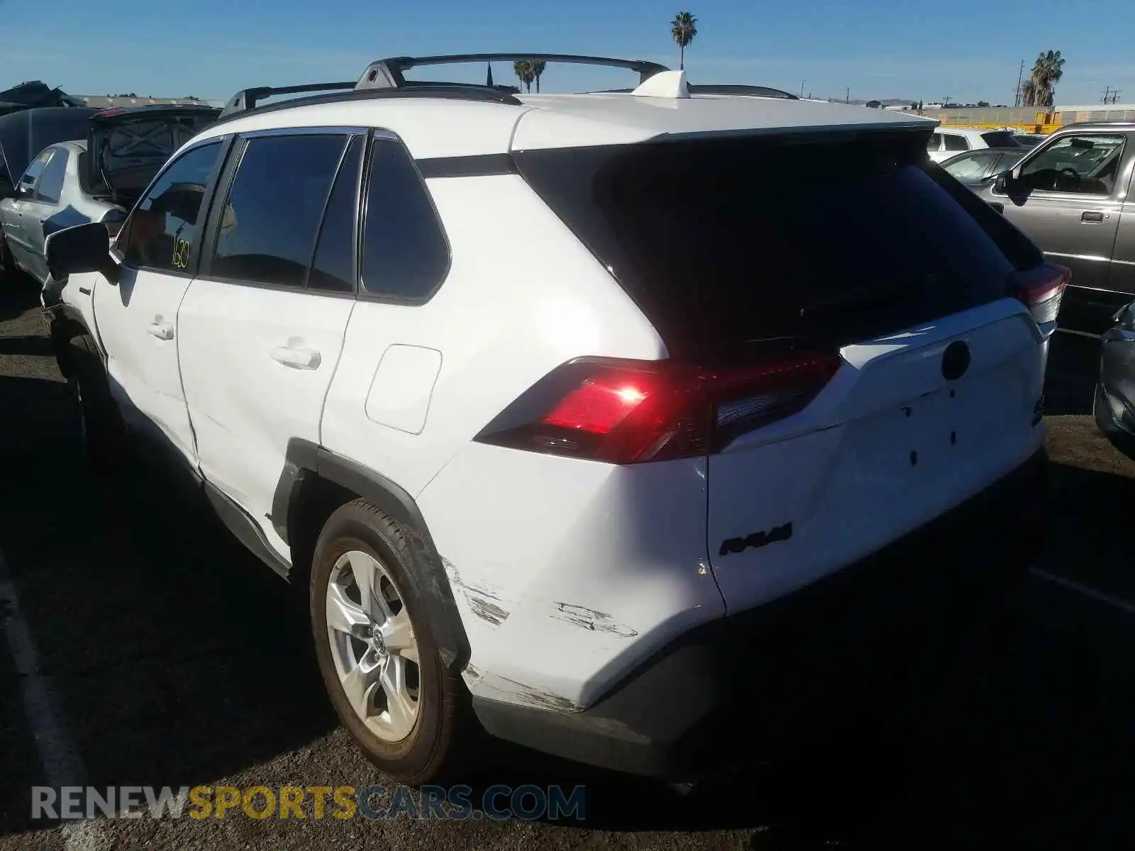 3 Photograph of a damaged car 4T3R6RFVXMU010307 TOYOTA RAV4 2021