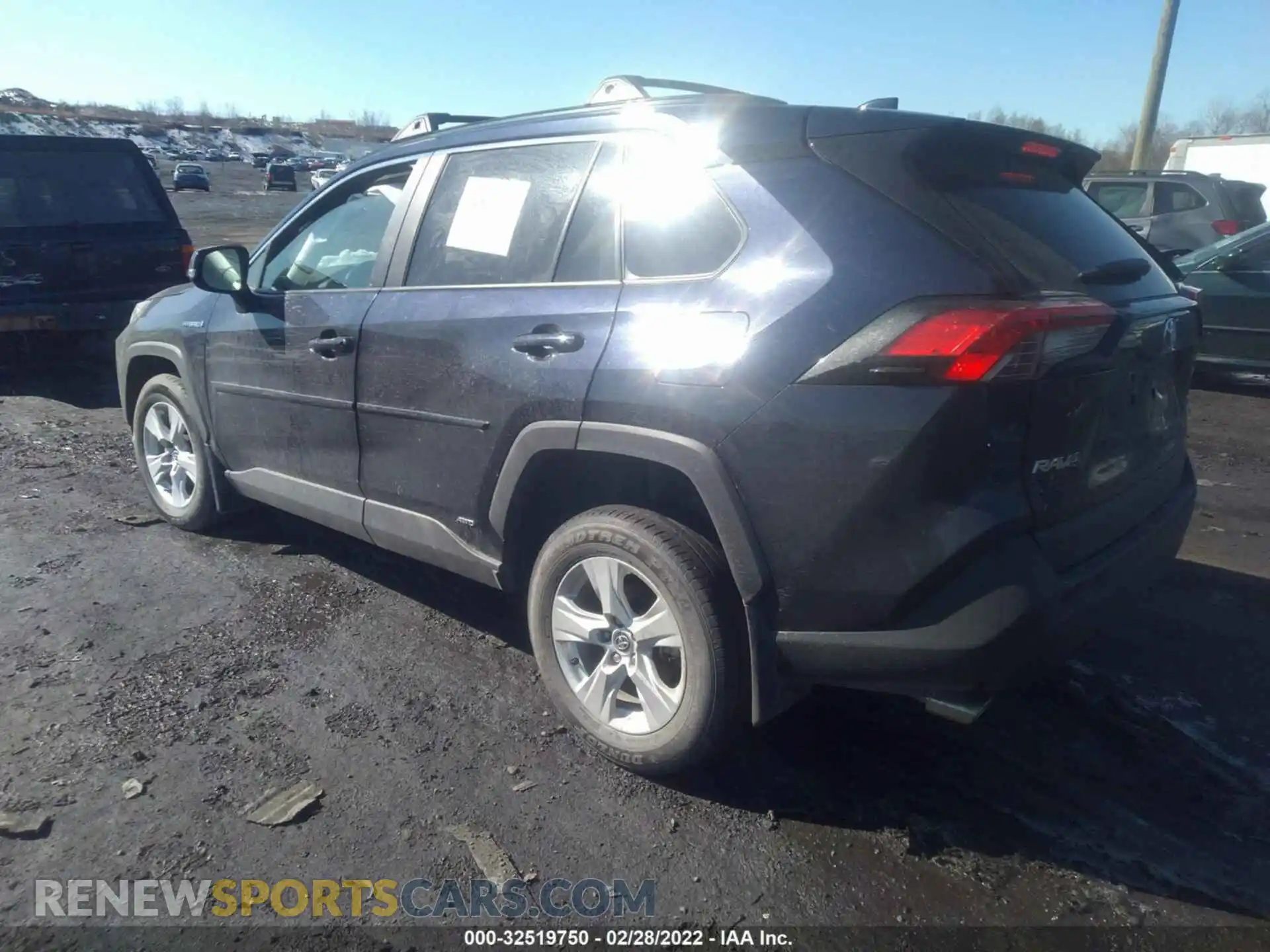 3 Photograph of a damaged car 4T3R6RFVXMU014227 TOYOTA RAV4 2021