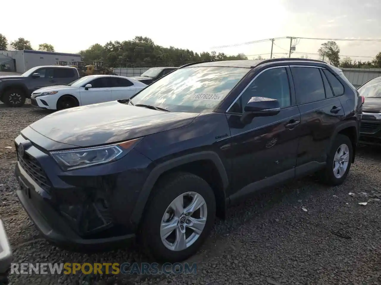 1 Photograph of a damaged car 4T3RWRFV0MU036589 TOYOTA RAV4 2021