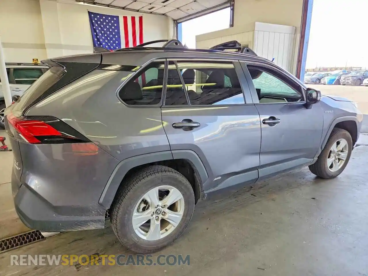 3 Photograph of a damaged car 4T3RWRFV0MU043767 TOYOTA RAV4 2021