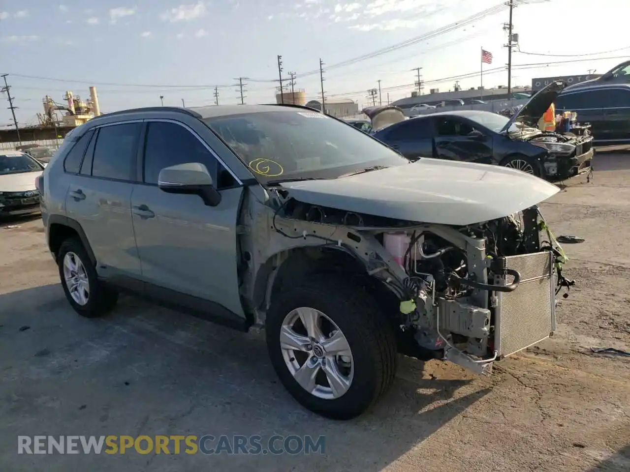 1 Photograph of a damaged car 4T3RWRFV2MU049571 TOYOTA RAV4 2021