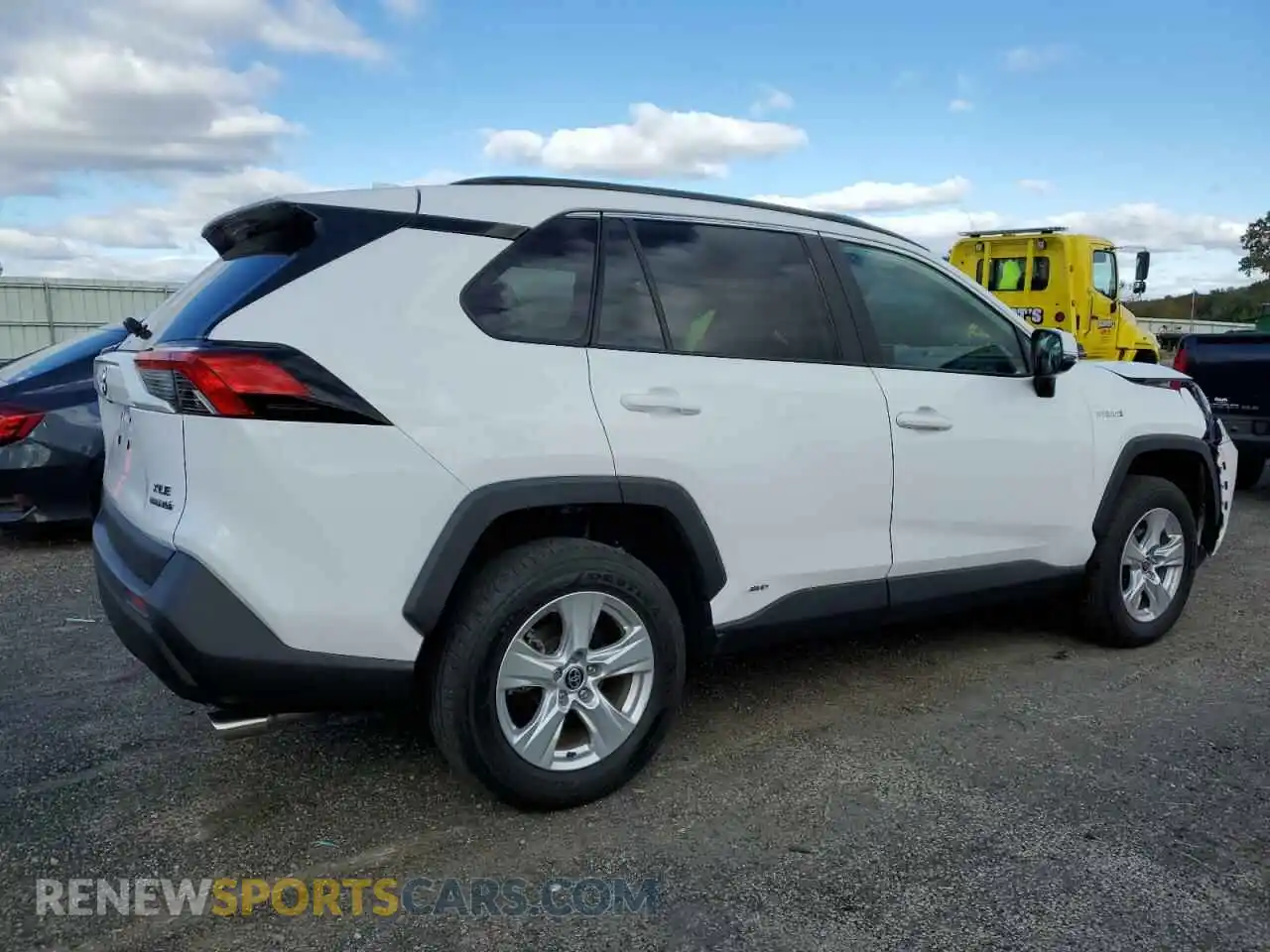 3 Photograph of a damaged car 4T3RWRFV3MU012979 TOYOTA RAV4 2021