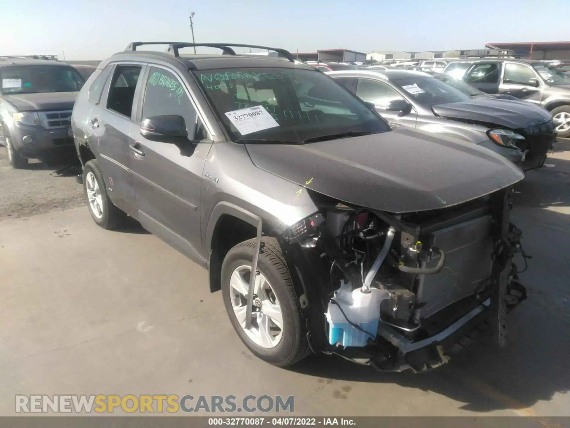 1 Photograph of a damaged car 4T3RWRFV3MU016739 TOYOTA RAV4 2021