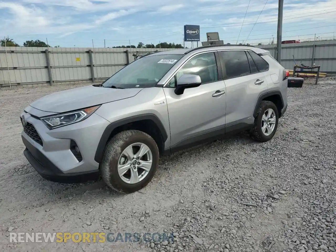 1 Photograph of a damaged car 4T3RWRFV3MU021021 TOYOTA RAV4 2021