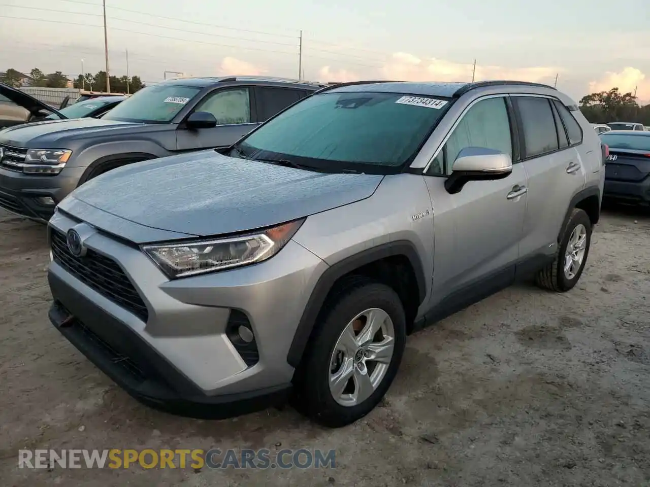 1 Photograph of a damaged car 4T3RWRFV3MU029006 TOYOTA RAV4 2021