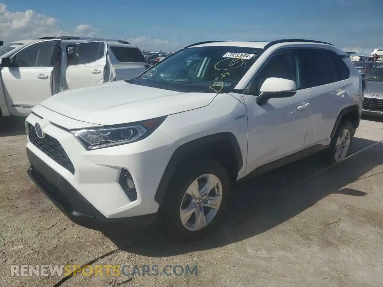 1 Photograph of a damaged car 4T3RWRFV3MU038353 TOYOTA RAV4 2021