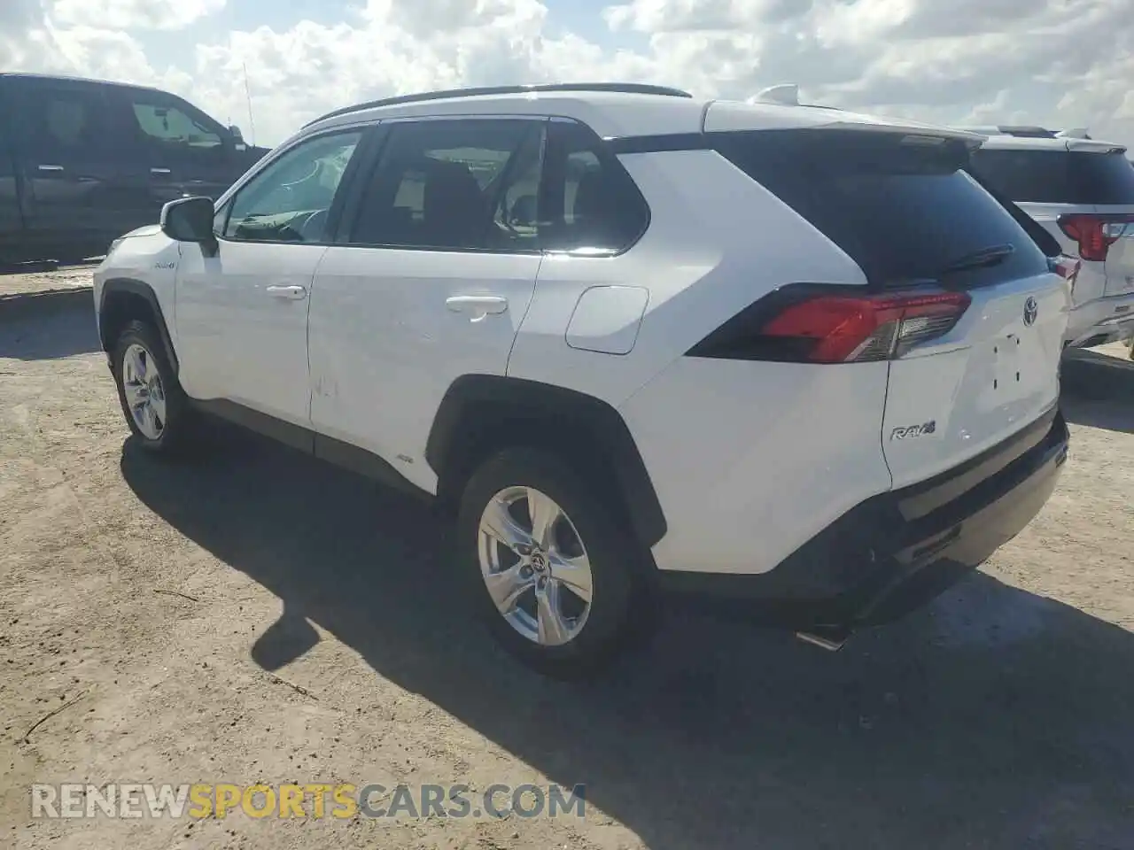 2 Photograph of a damaged car 4T3RWRFV3MU038353 TOYOTA RAV4 2021