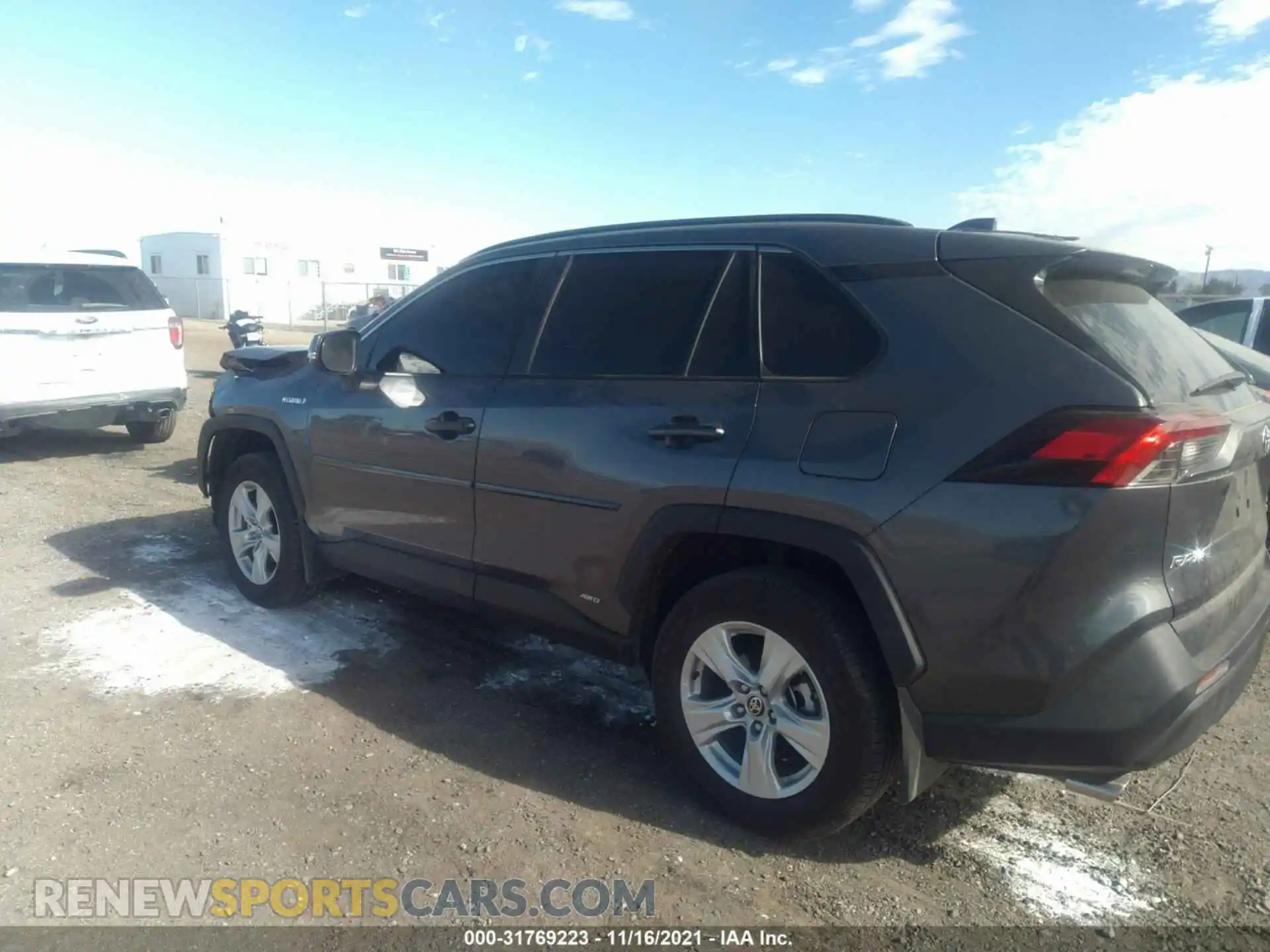 3 Photograph of a damaged car 4T3RWRFV4MU022761 TOYOTA RAV4 2021
