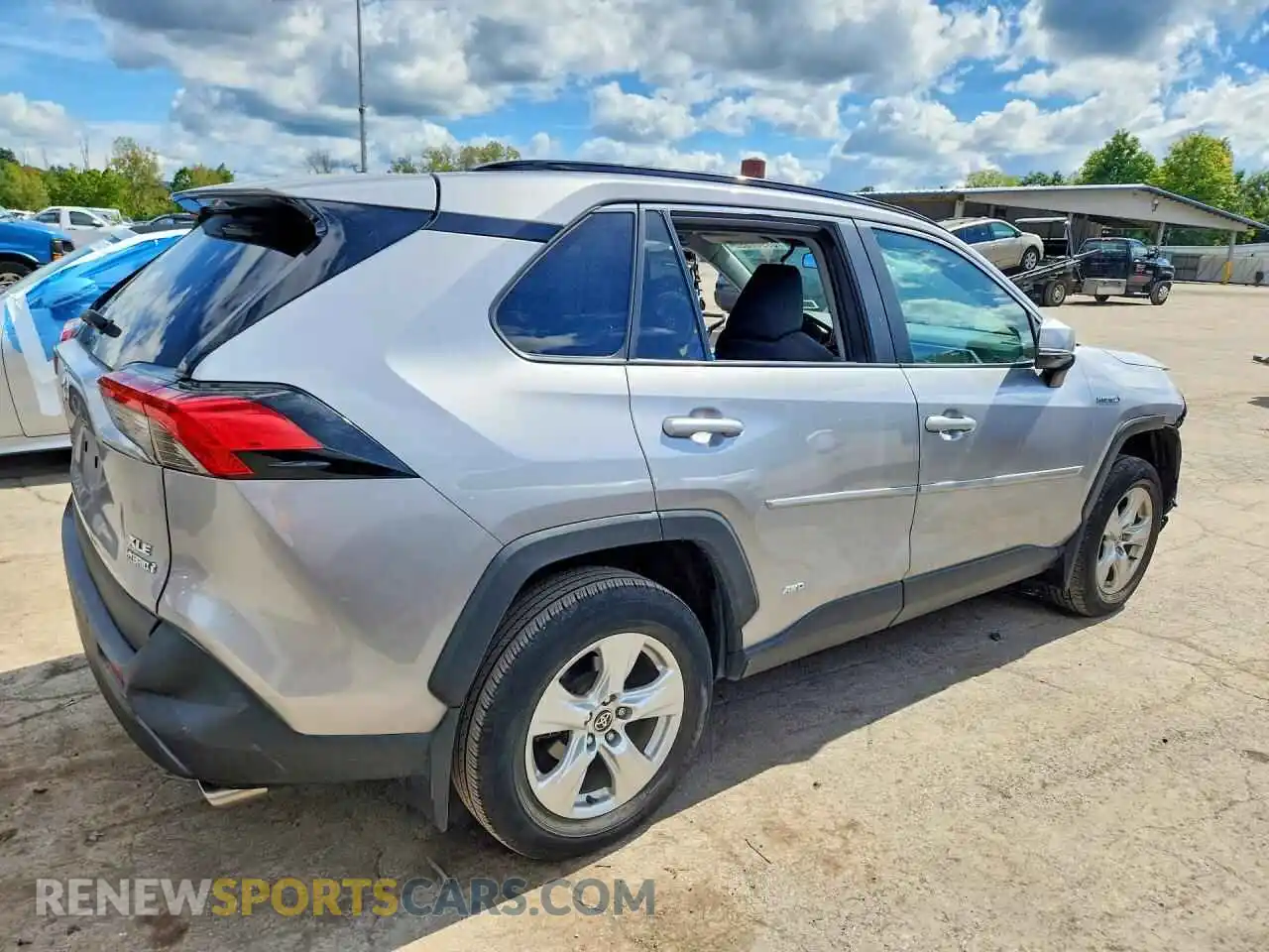 3 Photograph of a damaged car 4T3RWRFV4MU037387 TOYOTA RAV4 2021