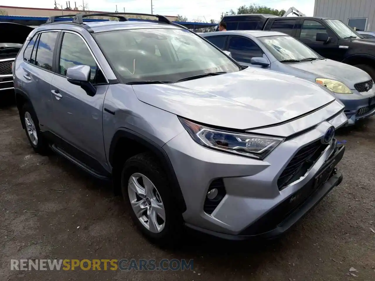 1 Photograph of a damaged car 4T3RWRFV4MU038457 TOYOTA RAV4 2021