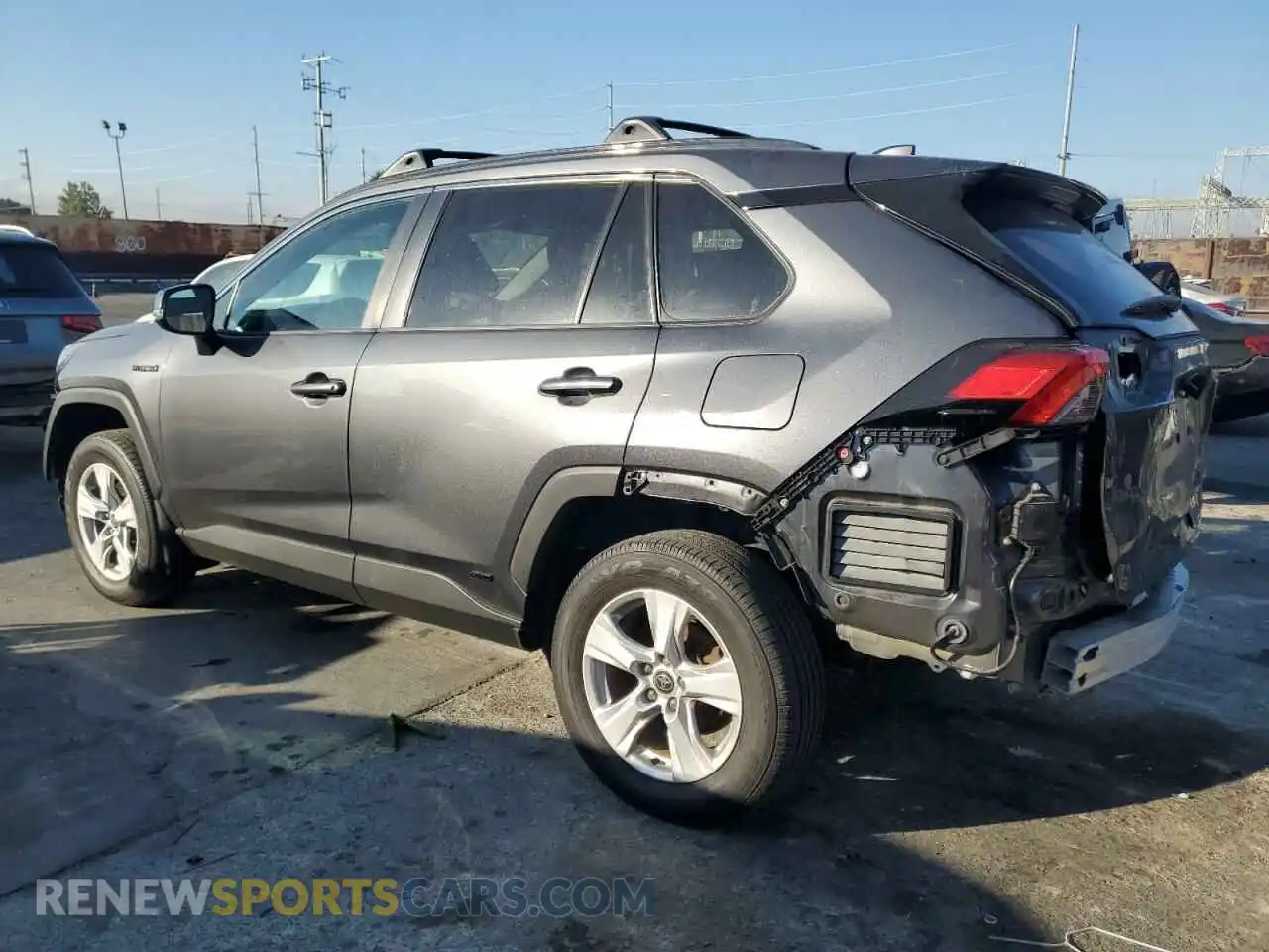 2 Photograph of a damaged car 4T3RWRFV5MU022753 TOYOTA RAV4 2021