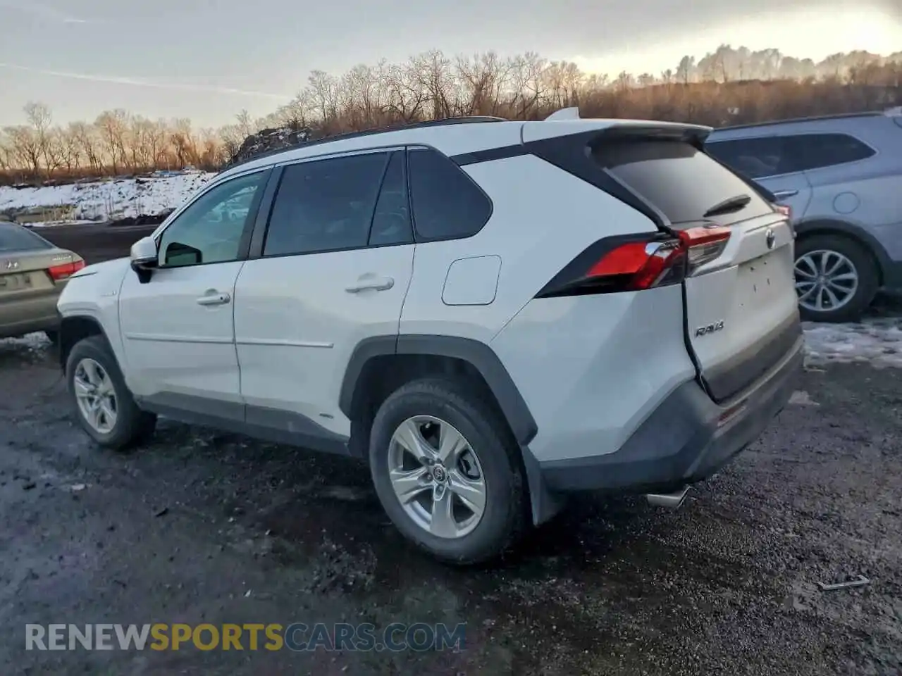 2 fotografías del automóvil dañado 4T3RWRFV5MU033977 TOYOTA RAV4 2021