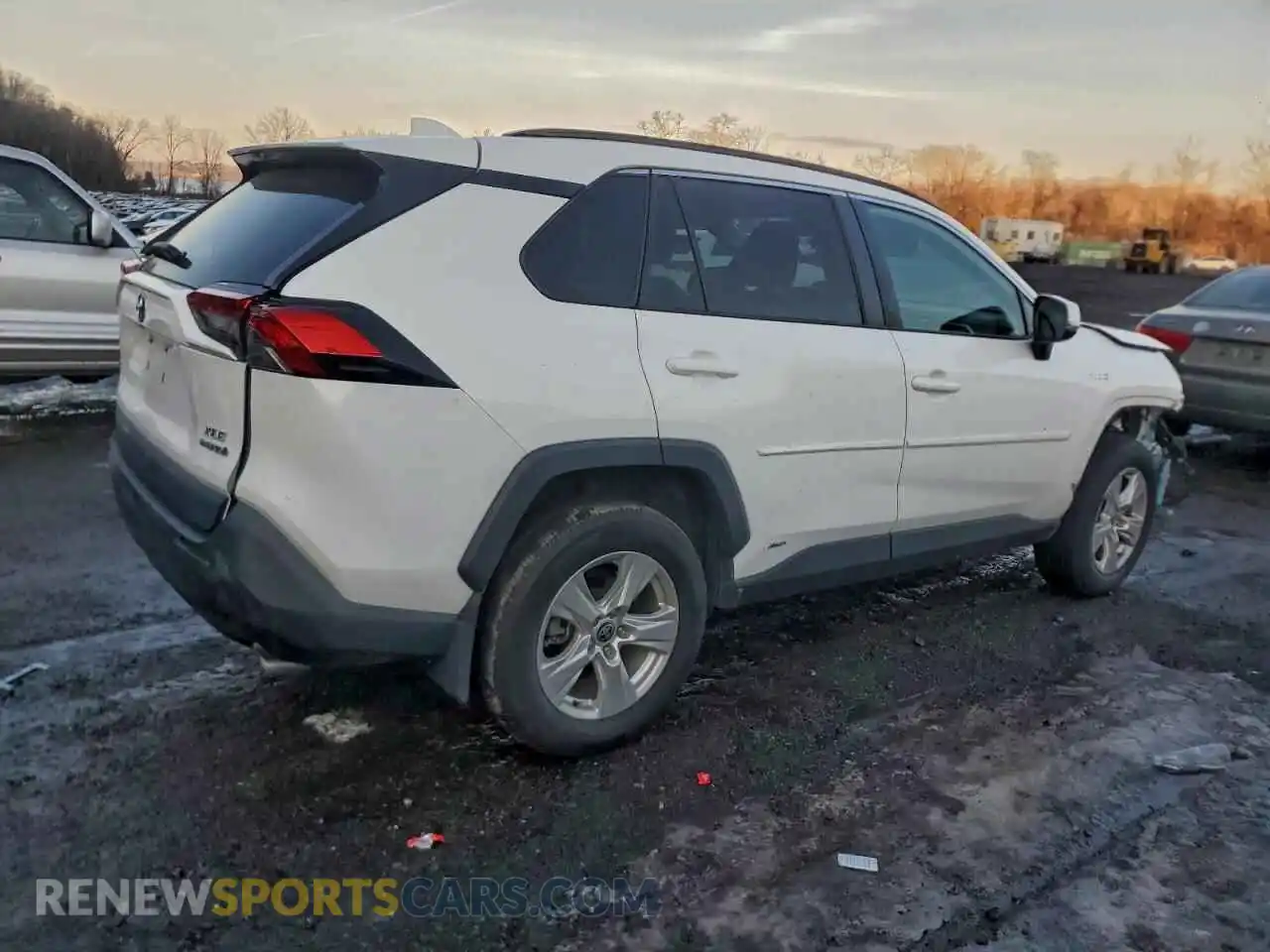 3 fotografías del automóvil dañado 4T3RWRFV5MU033977 TOYOTA RAV4 2021