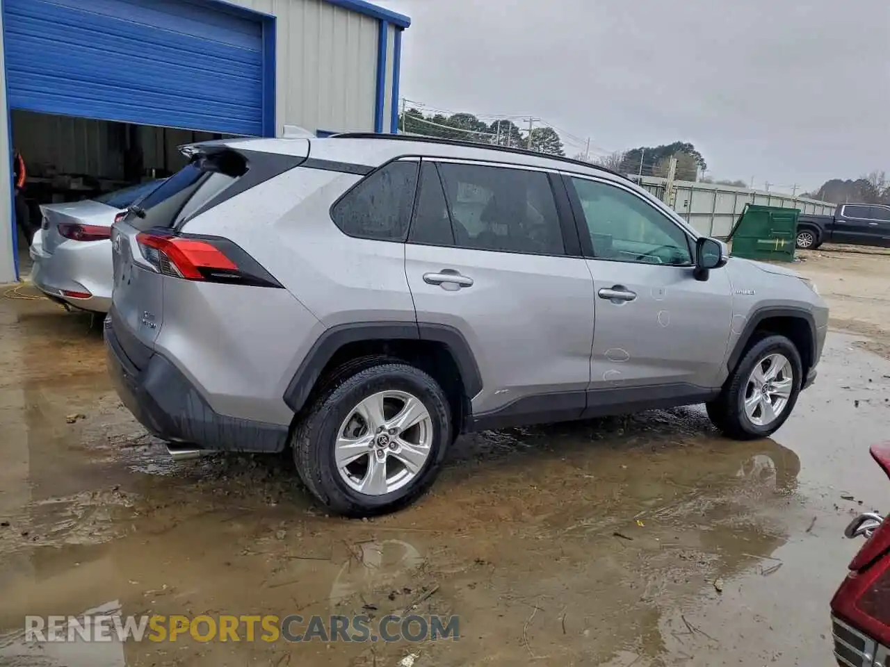 3 Photograph of a damaged car 4T3RWRFV6MU023152 TOYOTA RAV4 2021