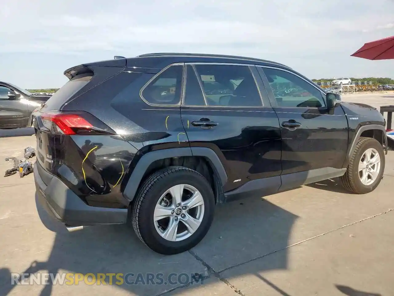 3 Photograph of a damaged car 4T3RWRFV9MU020276 TOYOTA RAV4 2021
