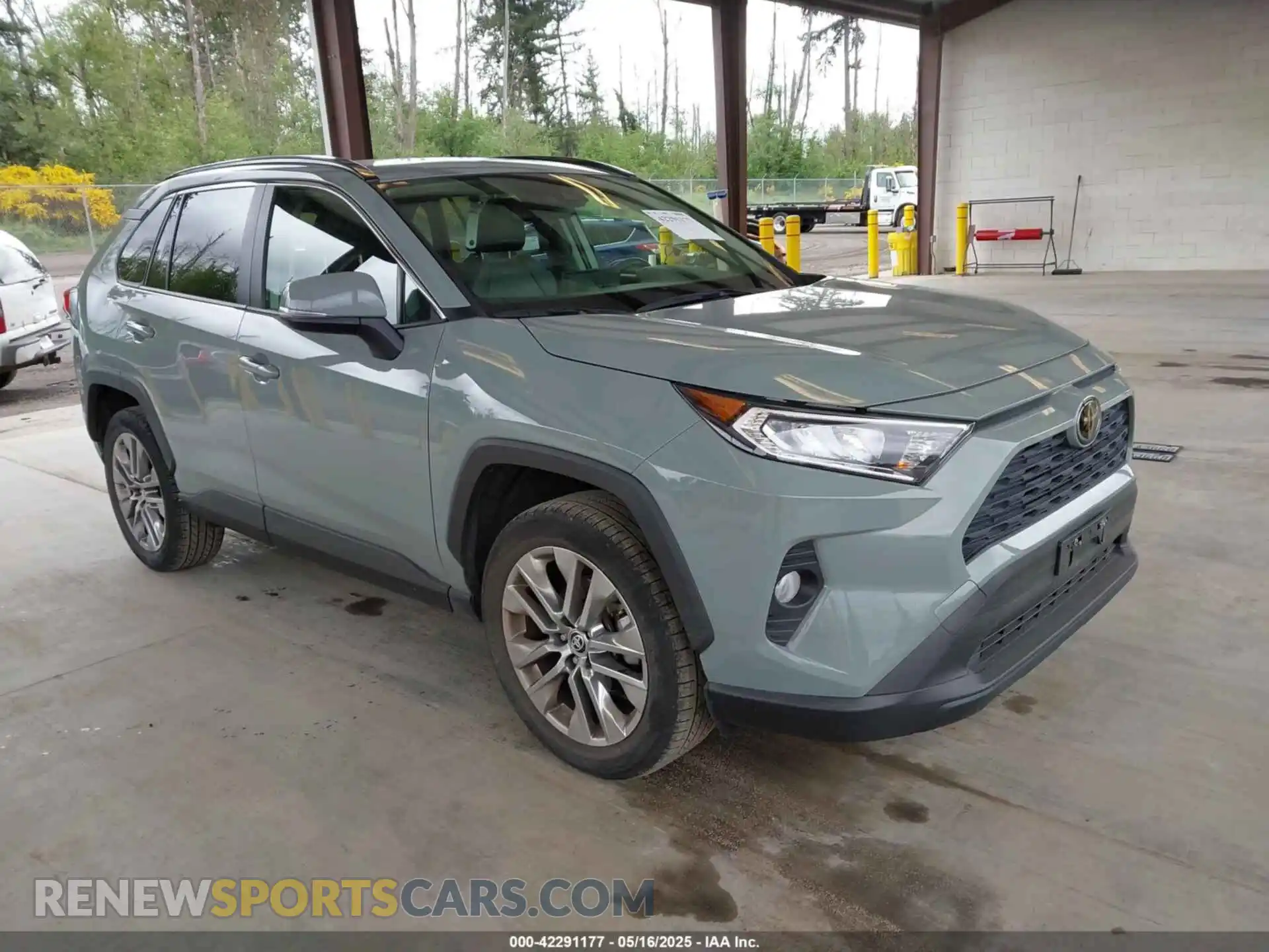 1 Photograph of a damaged car JTMA1RFV6MD076023 TOYOTA RAV4 2021