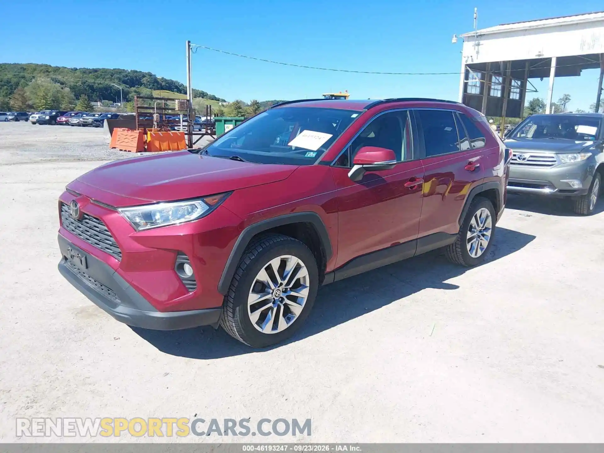 2 fotografías del automóvil dañado JTMA1RFV8MD076265 TOYOTA RAV4 2021