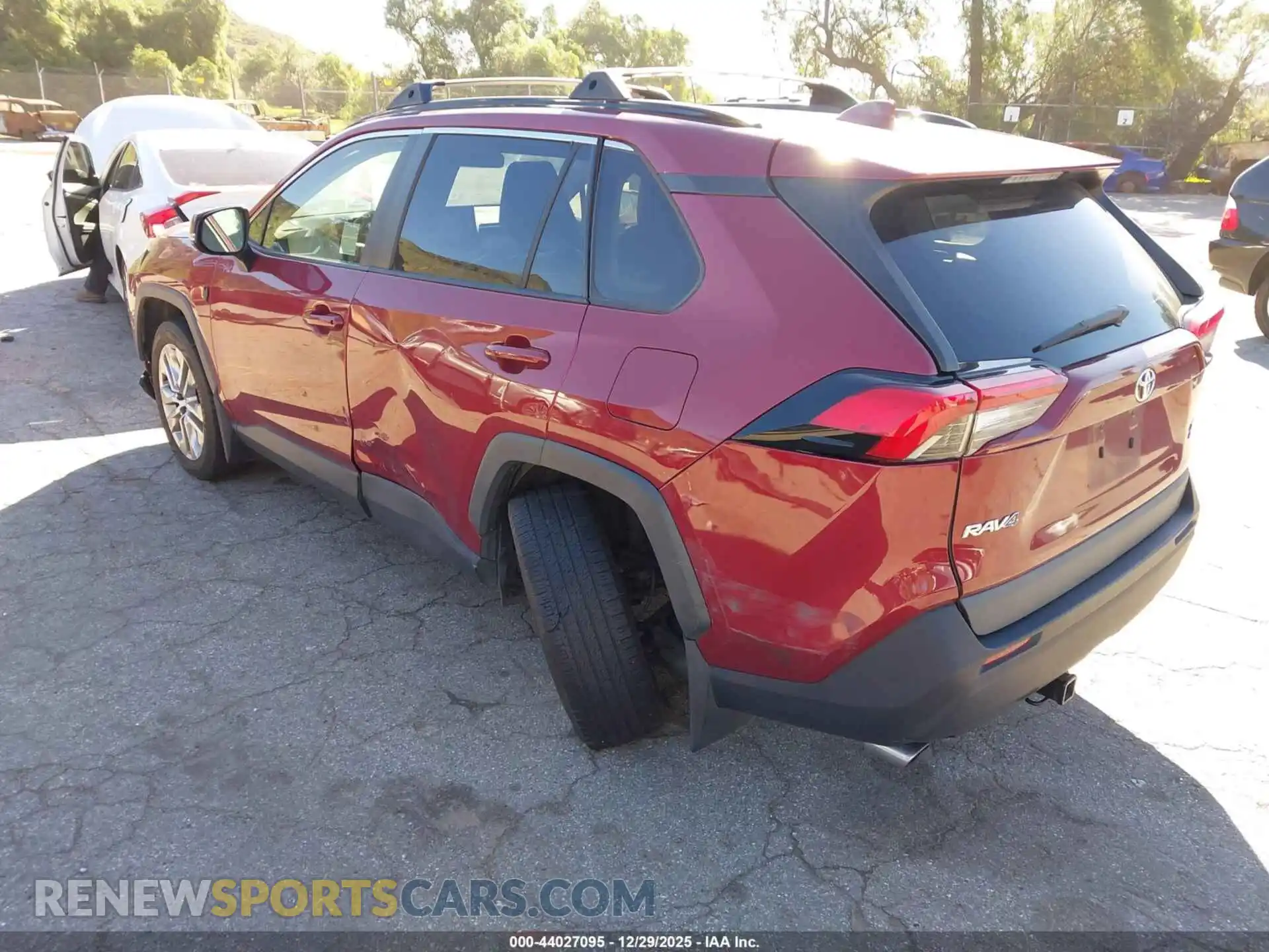 3 Photograph of a damaged car JTMA1RFVXMD531648 TOYOTA RAV4 2021