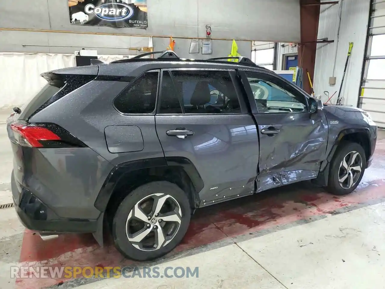 3 Photograph of a damaged car JTMAB3FV2MD044096 TOYOTA RAV4 2021