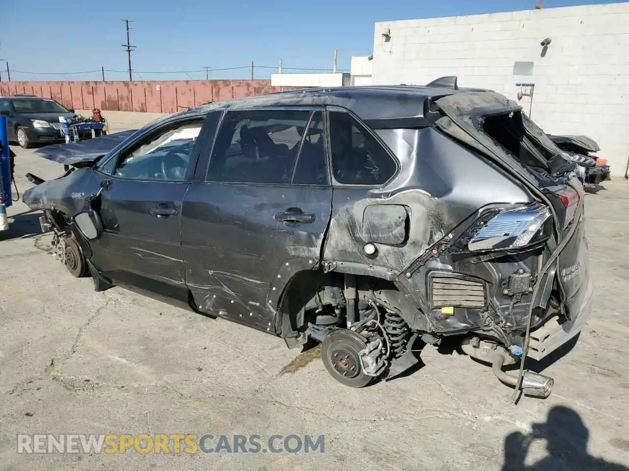 2 Photograph of a damaged car JTMAB3FV3MD032894 TOYOTA RAV4 2021