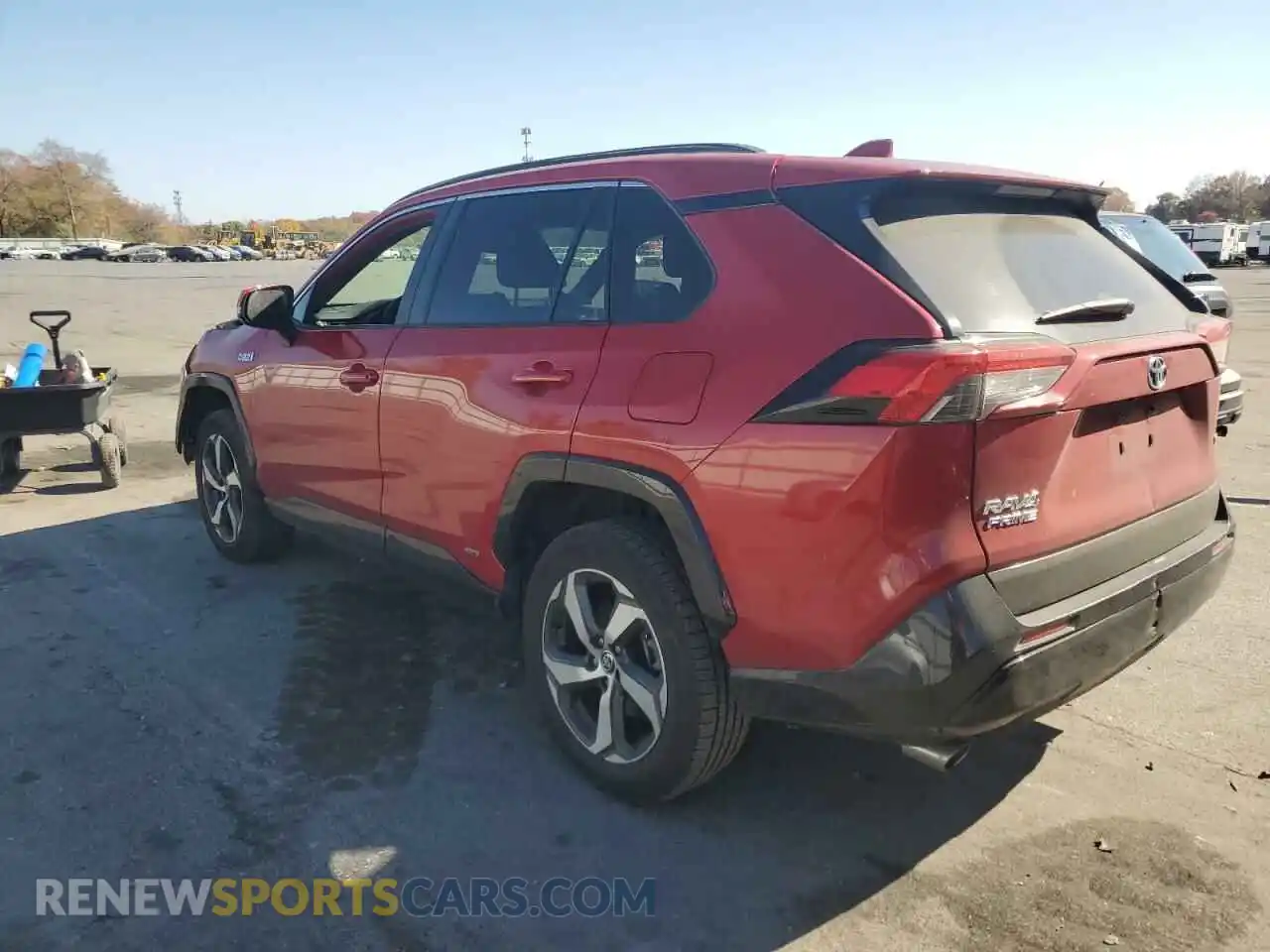 2 fotografías del automóvil dañado JTMAB3FV3MD035665 TOYOTA RAV4 2021