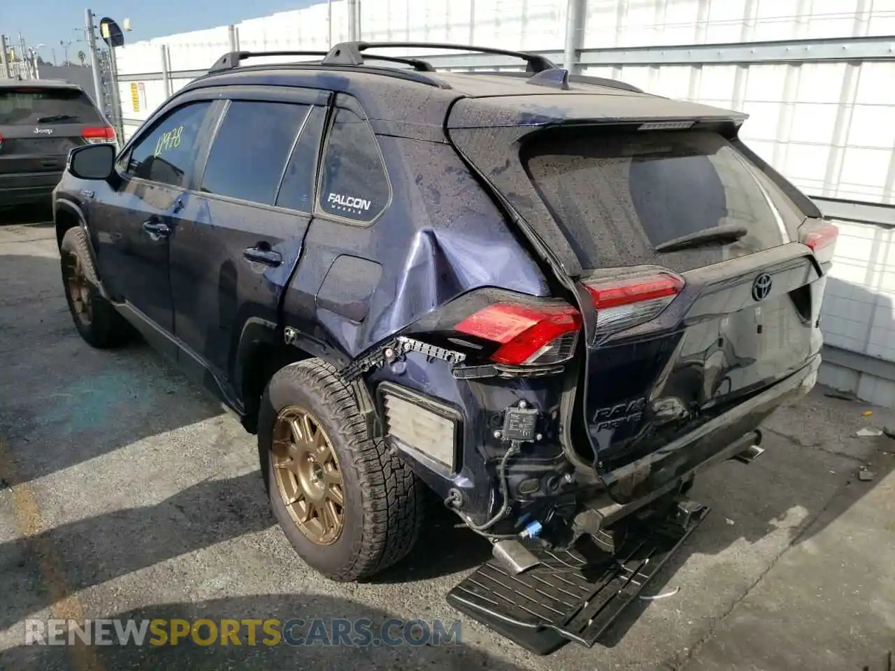 3 Photograph of a damaged car JTMAB3FV5MD039765 TOYOTA RAV4 2021