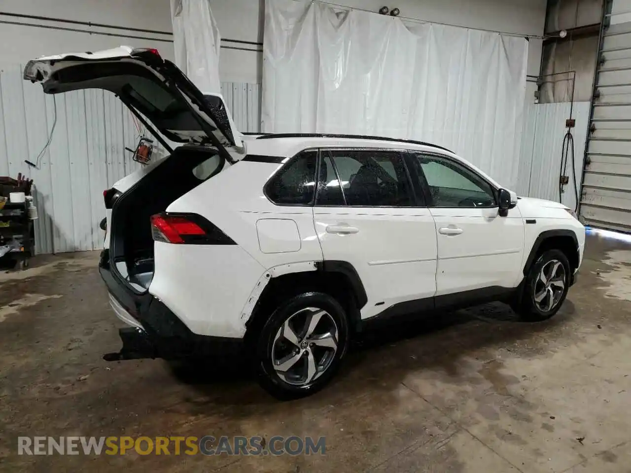 3 Photograph of a damaged car JTMAB3FV6MD060530 TOYOTA RAV4 2021
