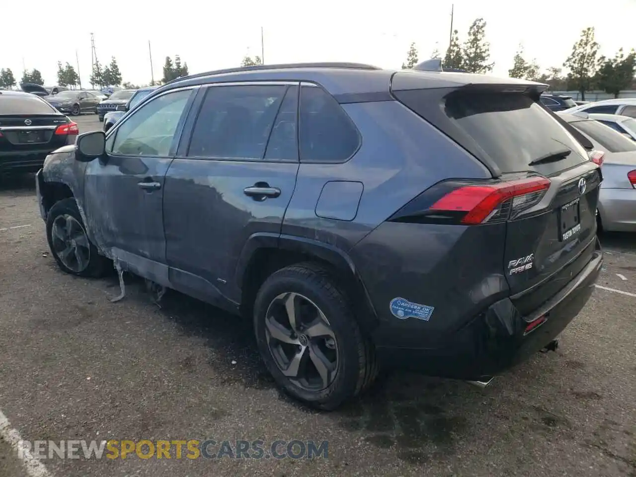 2 Photograph of a damaged car JTMAB3FV7MD016763 TOYOTA RAV4 2021